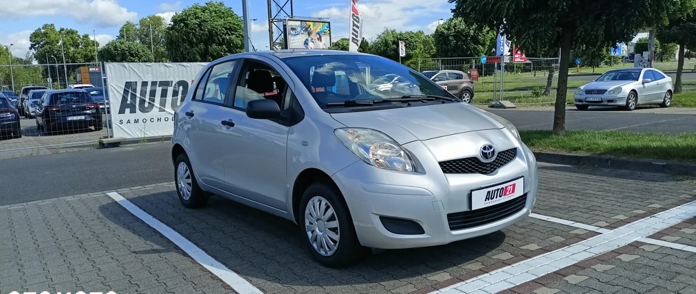 Toyota Yaris cena 22900 przebieg: 140649, rok produkcji 2011 z Międzyrzecz małe 466